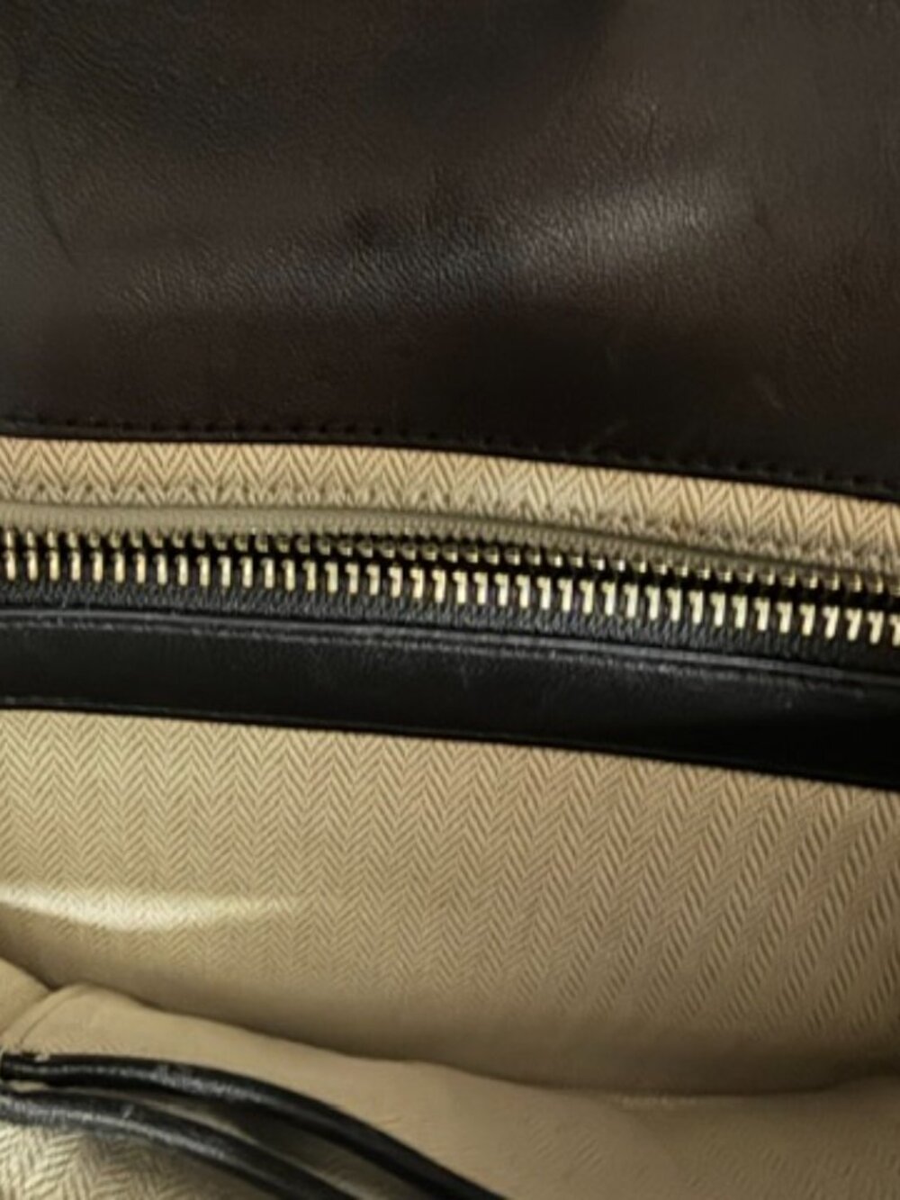 TORY BURCH - KIRA CHVRON CONVERTIBLE SHOULDER BAG in Black - Picture 3 of 12